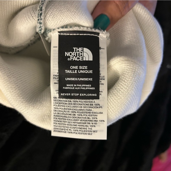 NWT The North Face Retro Logo Beanie - Picture 8 of 8